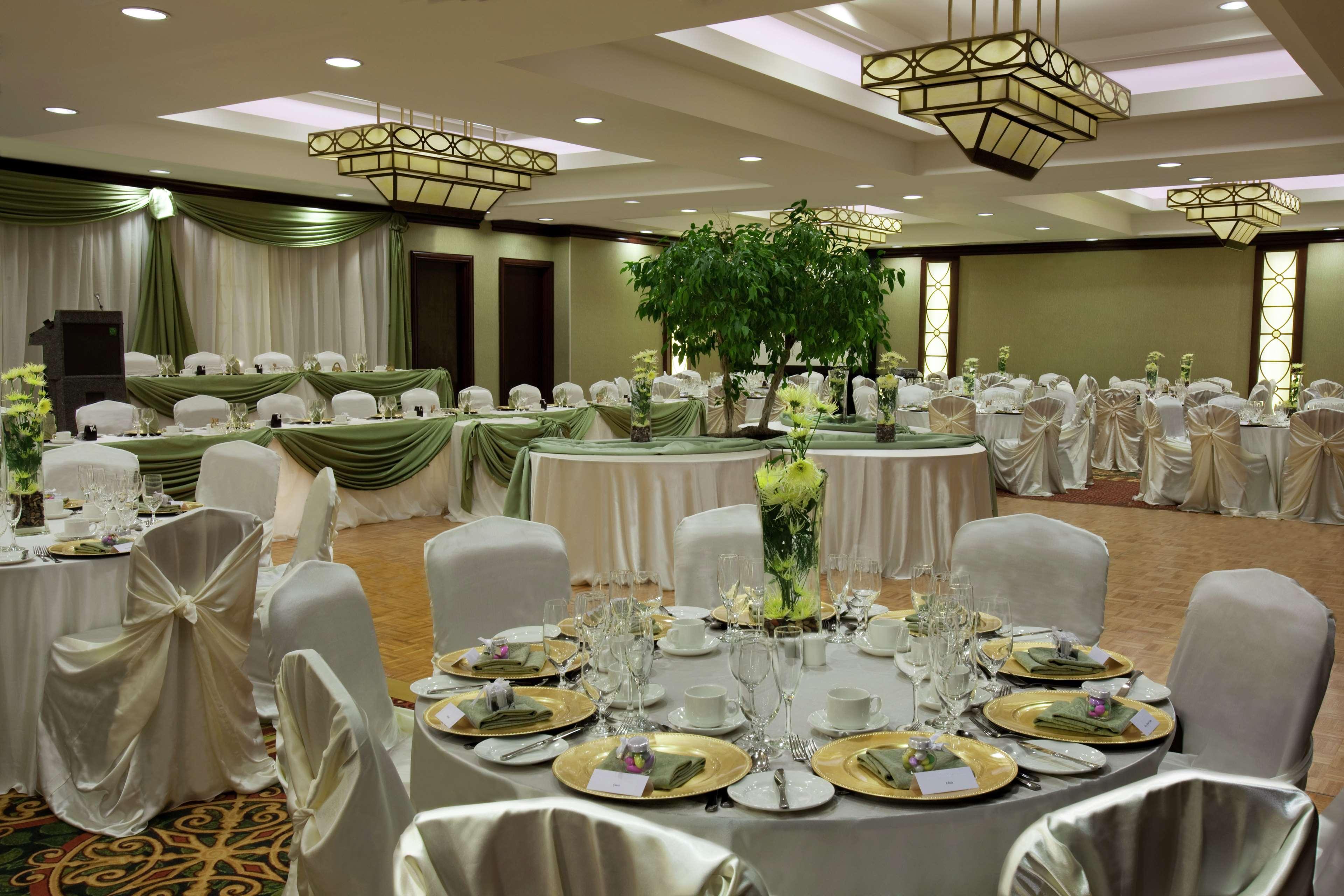 Hilton Garden Inn Toronto Airport Mississauga Restoran fotoğraf
