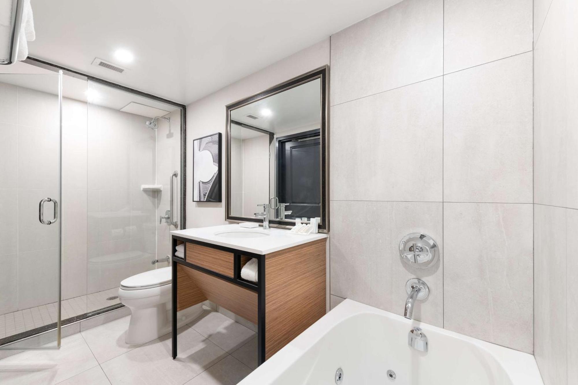 Hilton Garden Inn Toronto Airport Mississauga Dış mekan fotoğraf